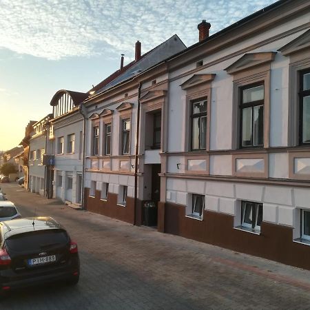 Aradi Apartman Pécs Esterno foto