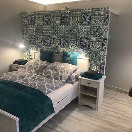 Aradi Apartman Pécs Esterno foto