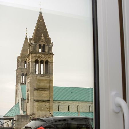 Aradi Apartman Pécs Esterno foto