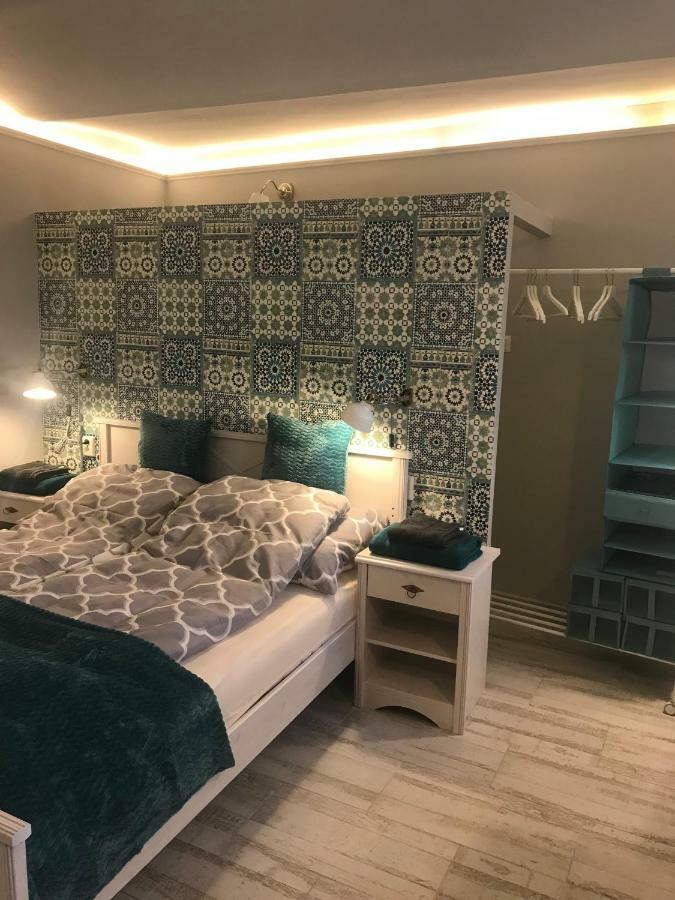 Aradi Apartman Pécs Esterno foto